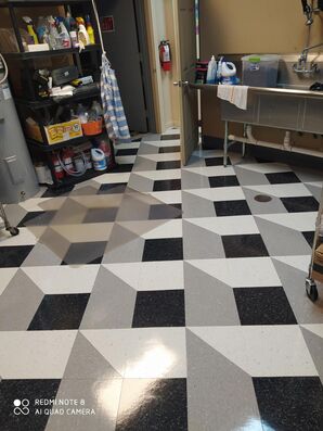 Floor Strip & Wax in Pelham, AL (3)